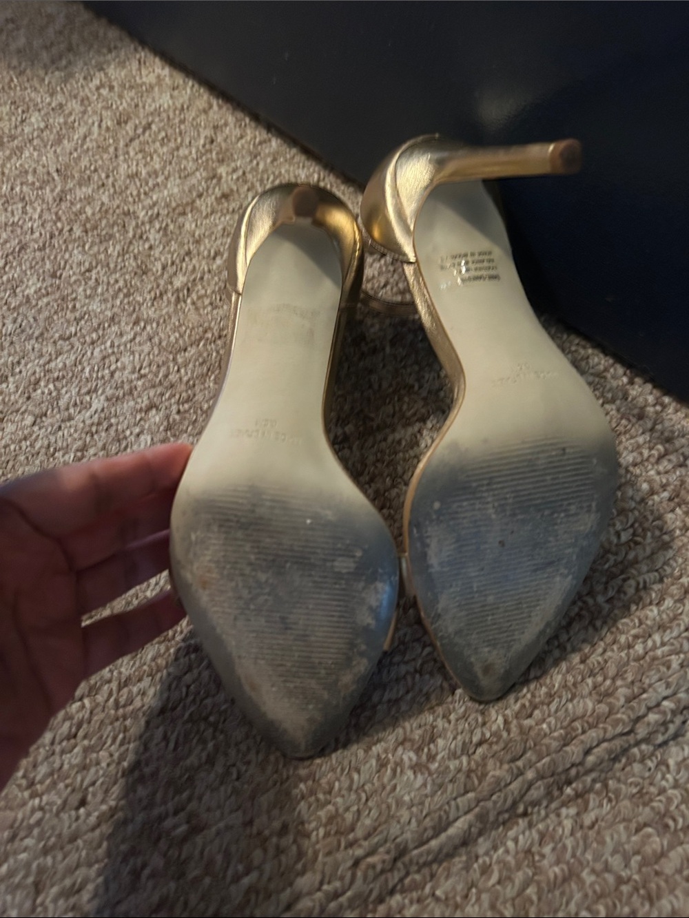 Steve Madden gold heels 6.5 - Picture 3 of 4